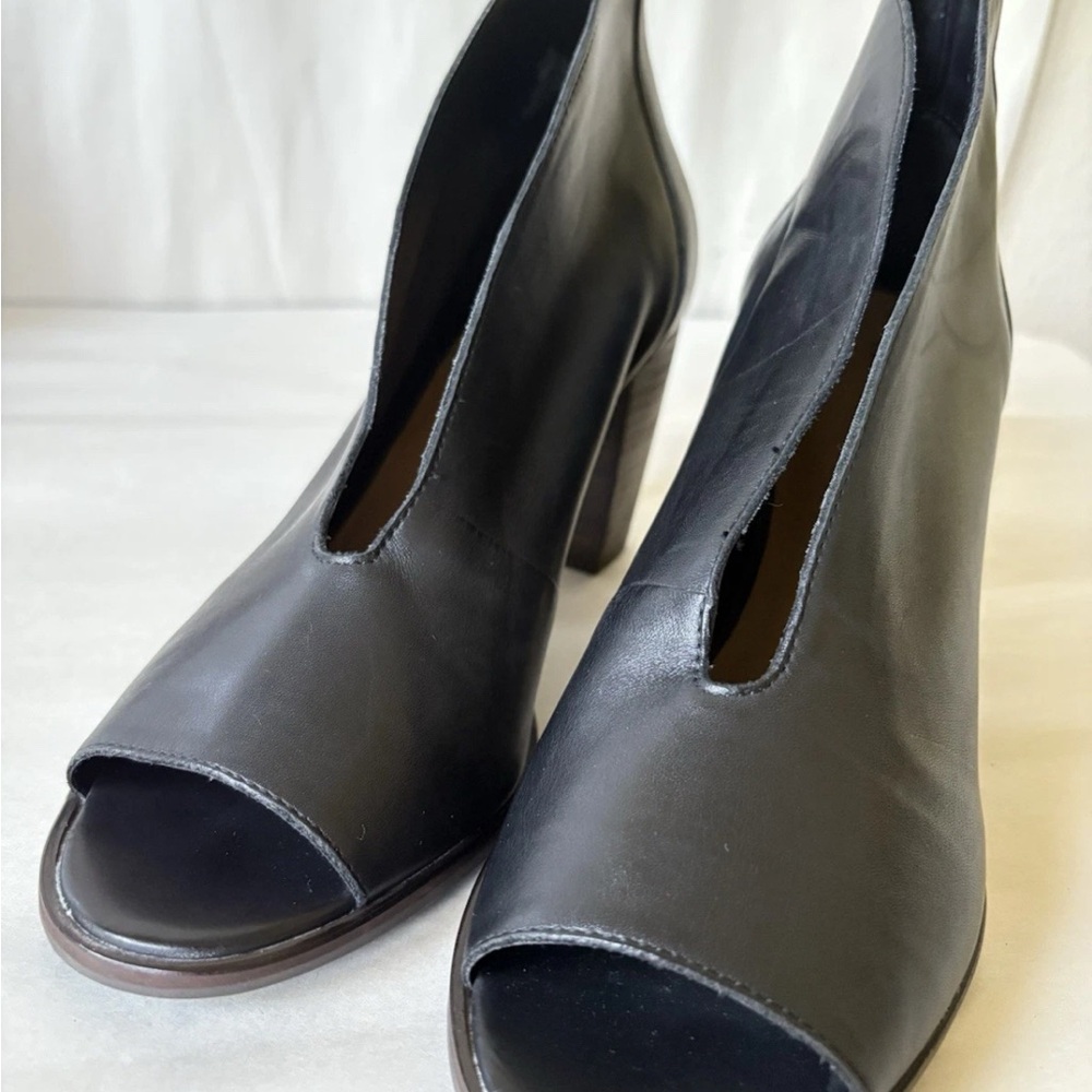Lucky Brand Black Peep-Toe Heels